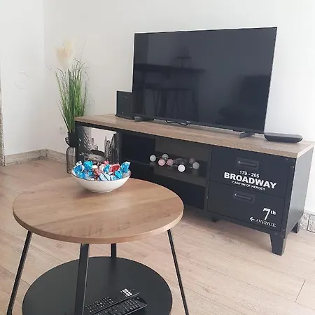 Tonka Apartment *