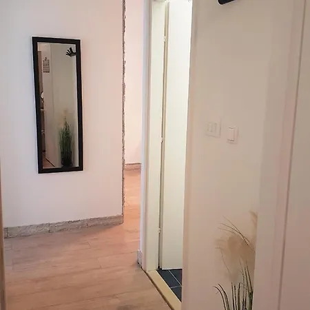 Apartment Tonka *